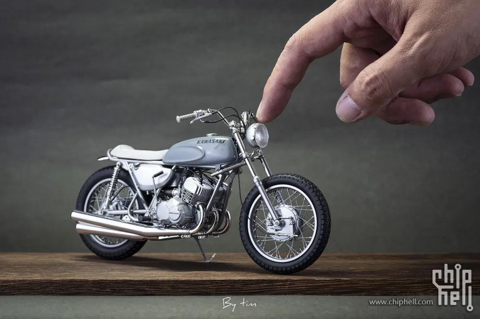 模型] 骨折二作——1:12 Kawasaki 500-SS/Mach III（H1） Cafe Racer